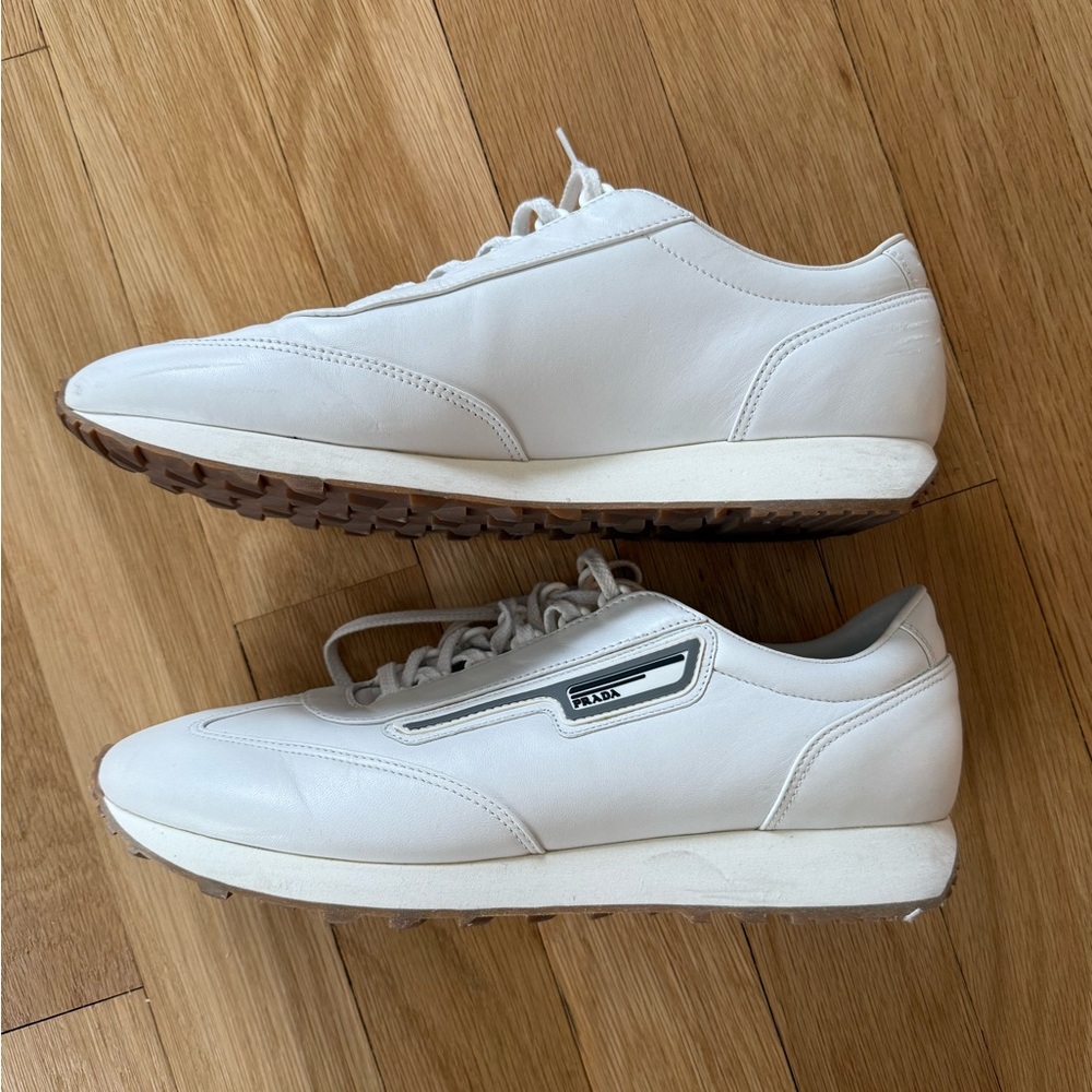 Prada White Leather Men's Low-Top Sneakers with Black Logo Detail - Picture 4 of 10